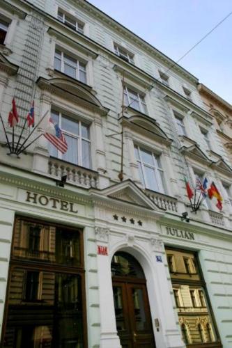 Foto - Ubytování v Praze 5 - HOTEL JULIAN
